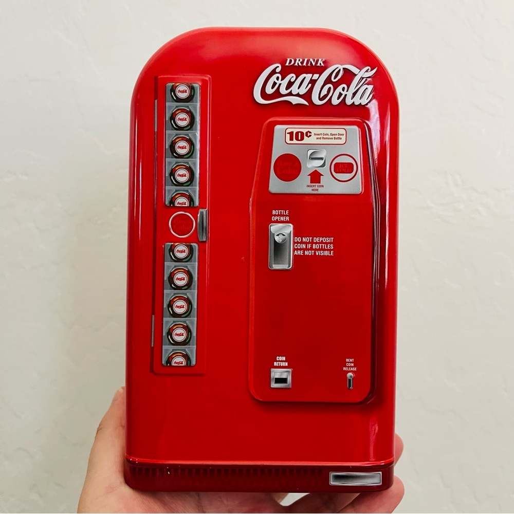 🌻 Coca Cola Red Retro Vending Machine Tin Coin Bank